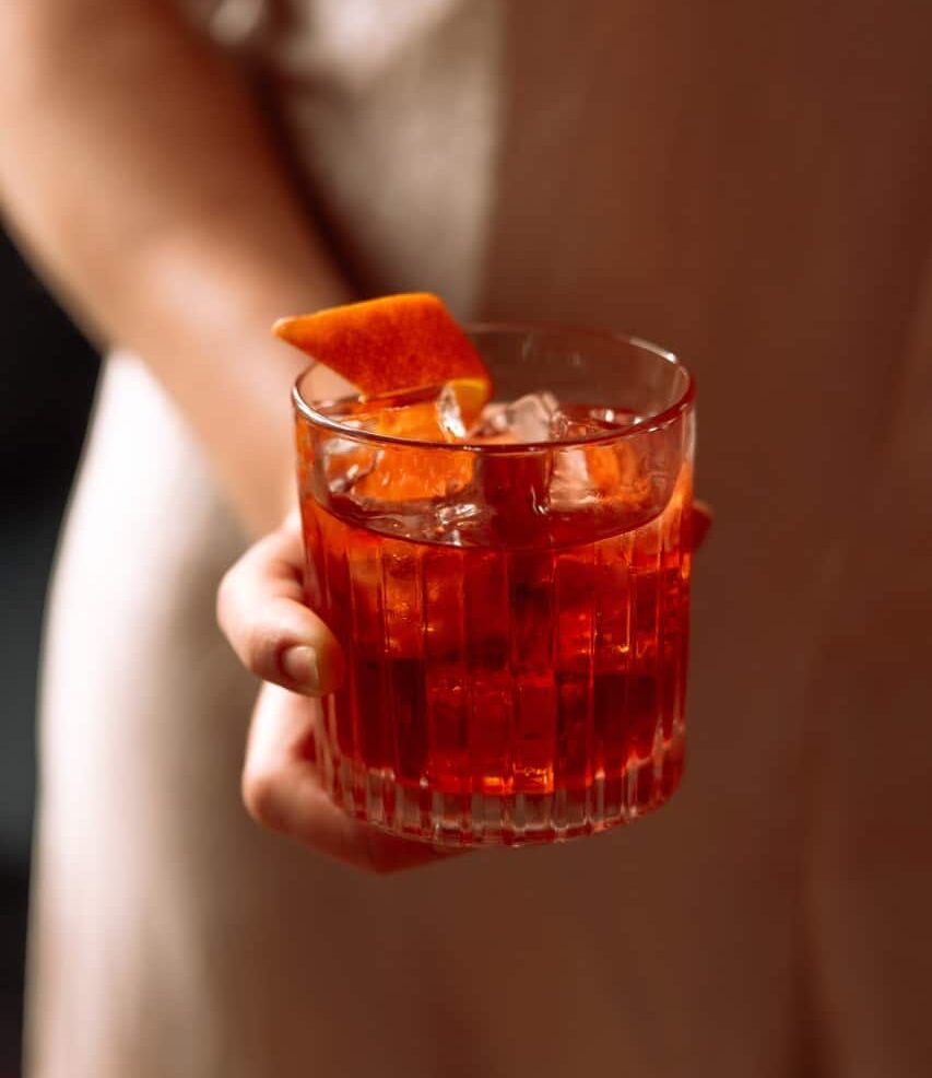 Albert Bar - Cocktail bar in the Hague - Cocktails - Receptions - Bar in the Hague - Best negroni