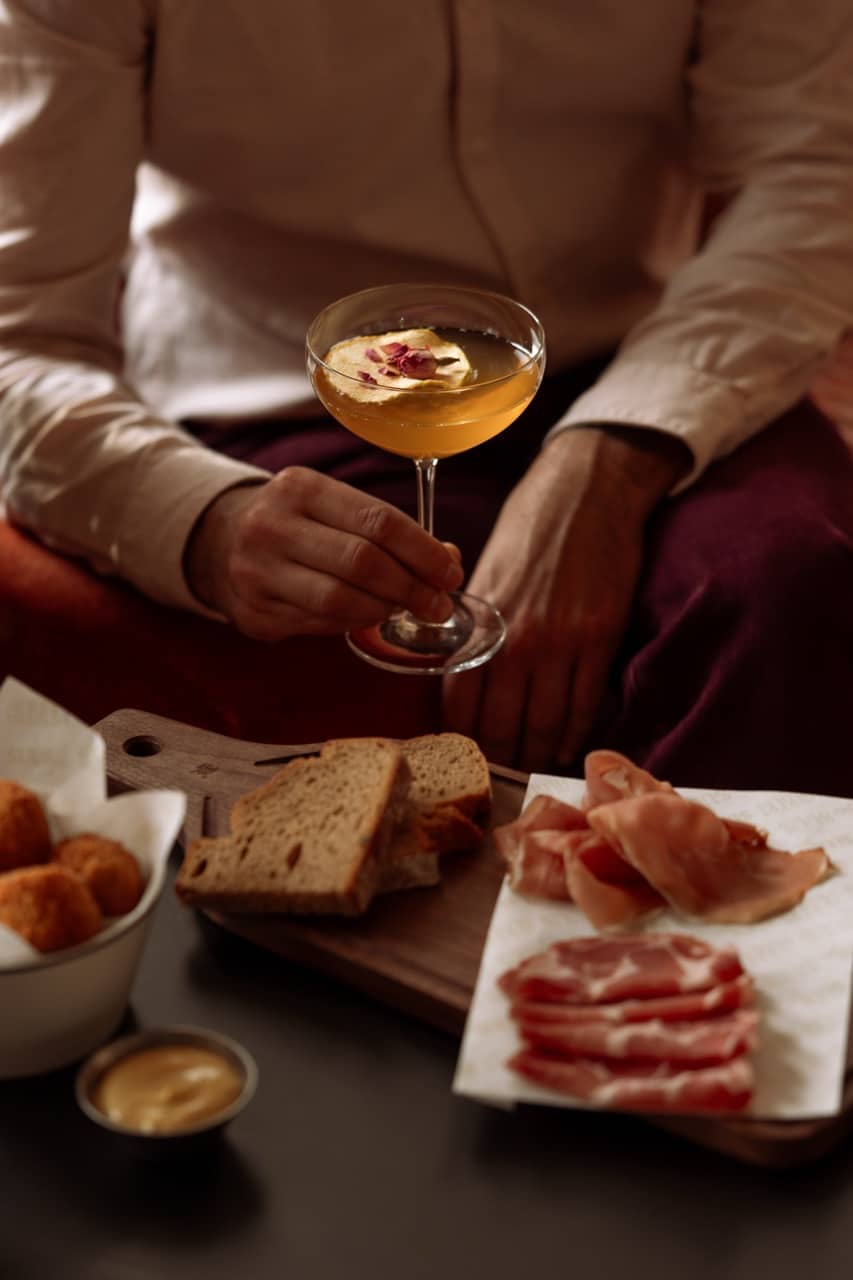 Best cocktails - in the Hague - Albert Bar & Lounge - Aperitivo