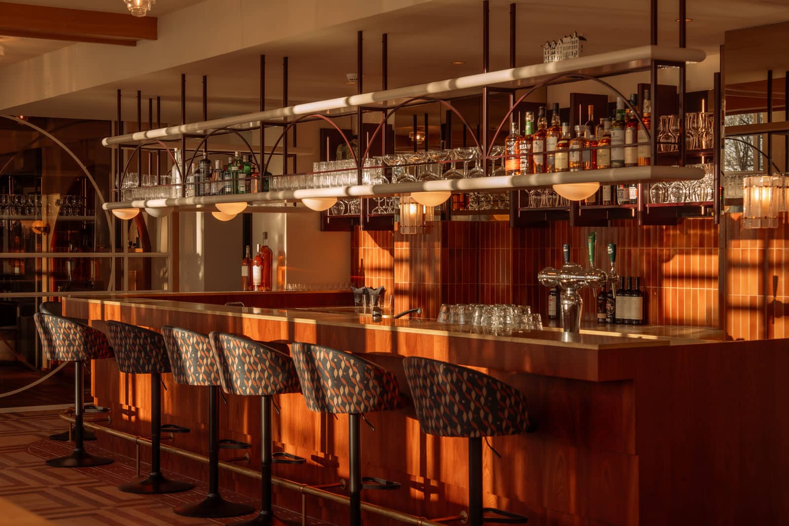 Cocktail Bar in The Hague - Interior Restaurant Suus - Gathering - Corporate - Reception - Restaurant Suus The Hague - Meetings - The Hague - Fine Dining